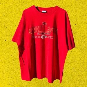 Vintage 00s NFL Kansas City Chiefs graphic tee